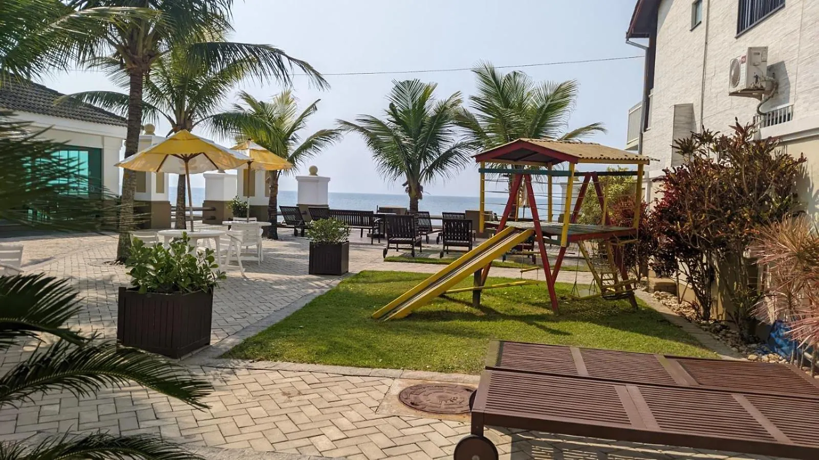Golfinhos Aparthotel -Dois Dormitorios Frente Ao Mar!!! Florianópolis