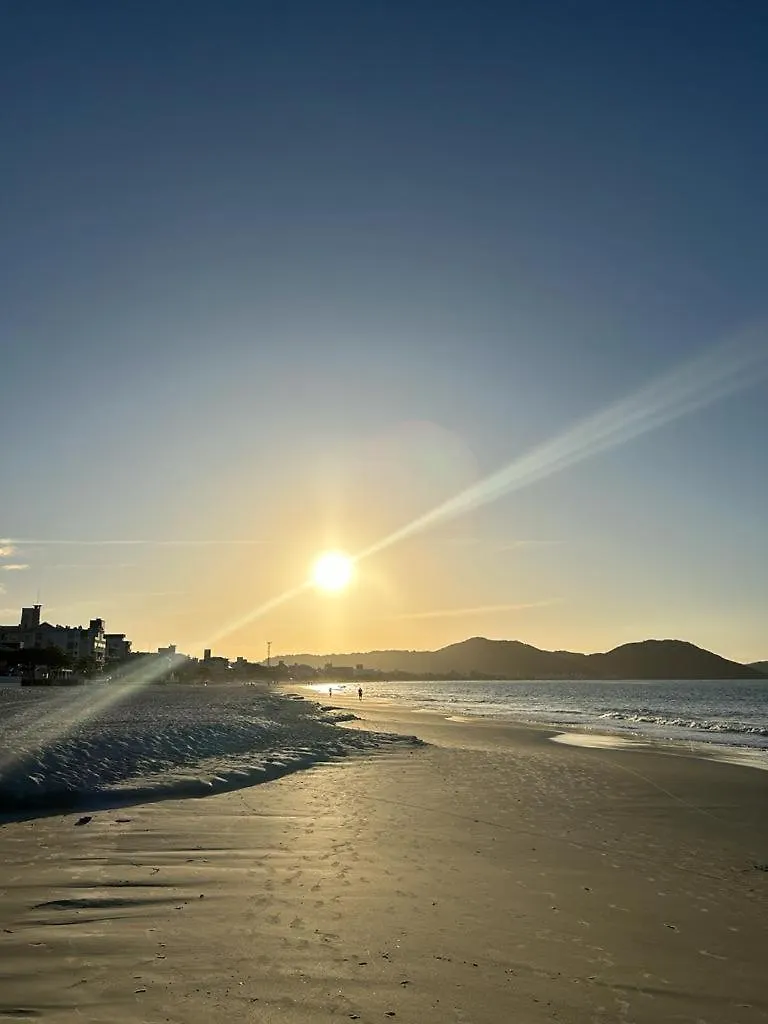 Golfinhos Aparthotel -Dois Dormitorios Frente Ao Mar!!! Florianópolis